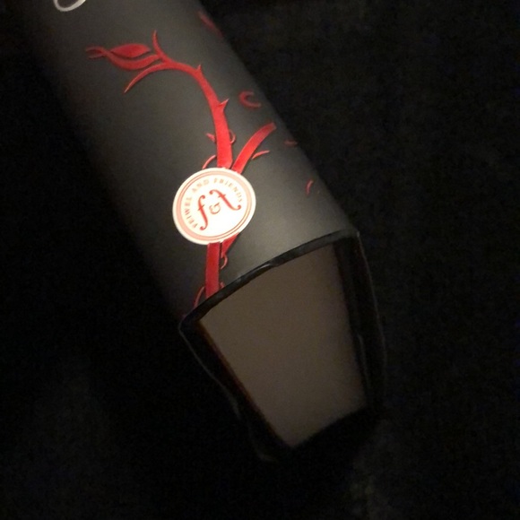 Heartless by Marissa Meyer Hardcover Book Great Condition - Picture 10 of 14